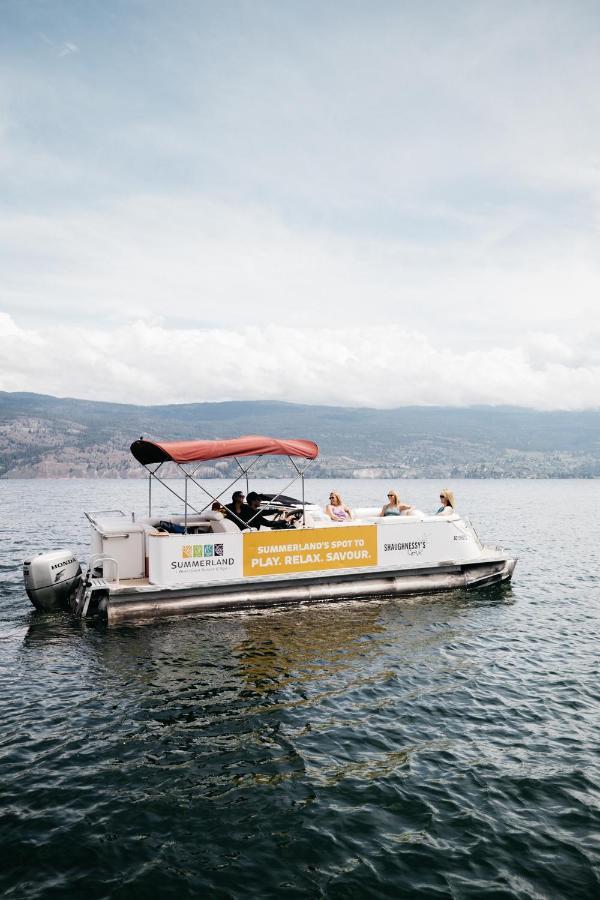 Summerland Waterfront Resort & Spa Bagian luar foto