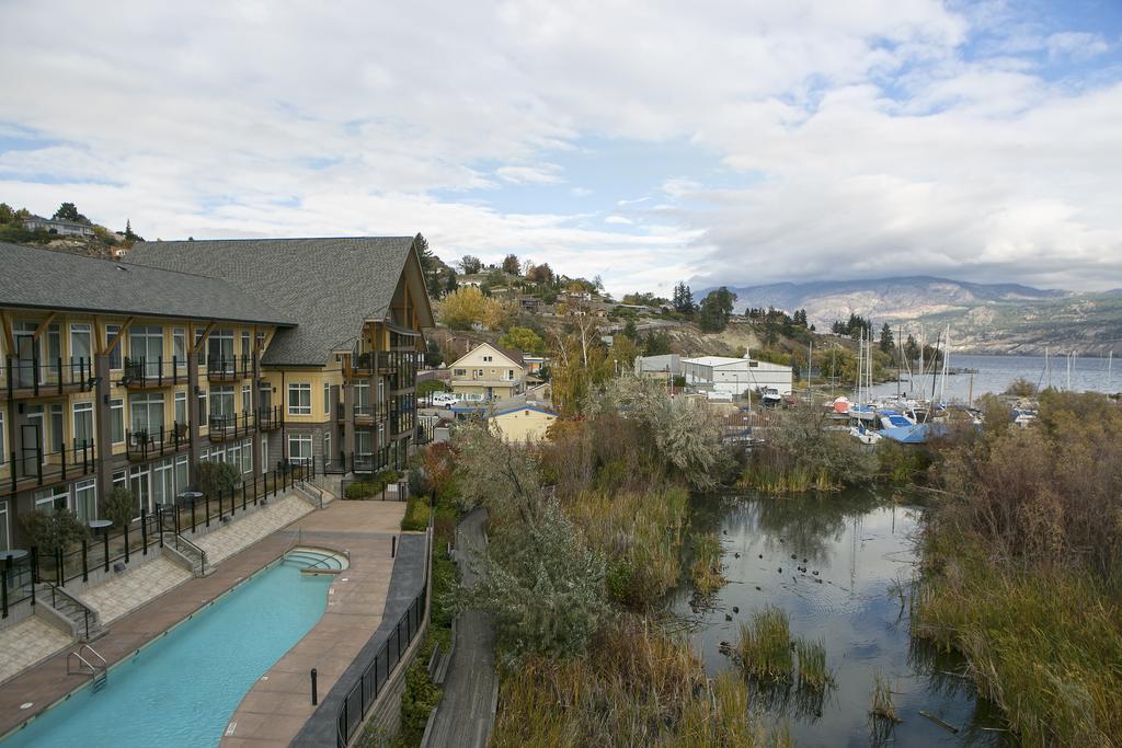 Summerland Waterfront Resort & Spa Bagian luar foto
