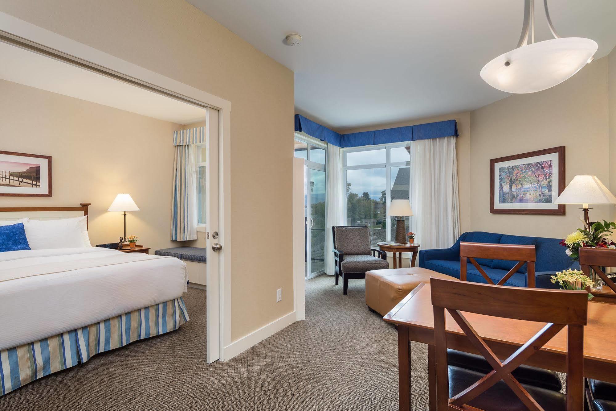Summerland Waterfront Resort & Spa Bagian luar foto