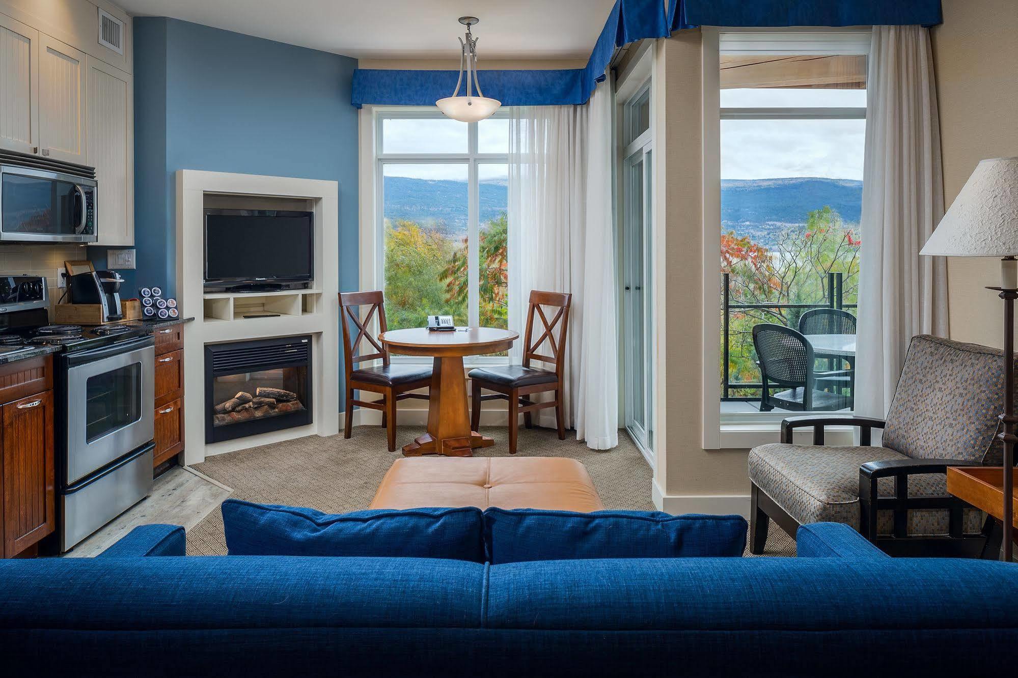 Summerland Waterfront Resort & Spa Bagian luar foto
