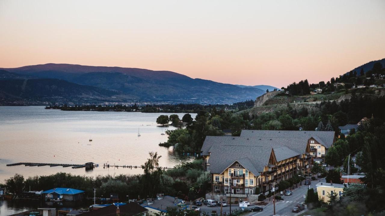 Summerland Waterfront Resort & Spa Bagian luar foto